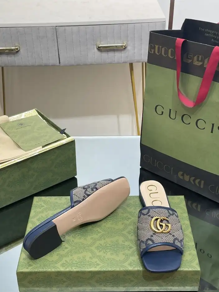 hype Gucci Slippers