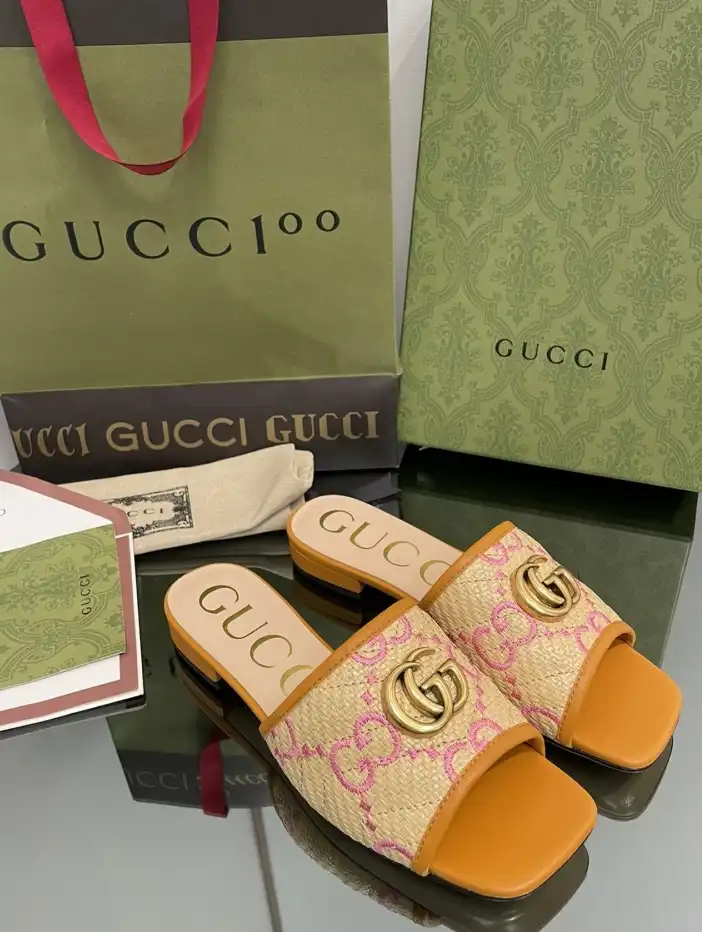 hype Gucci Slippers