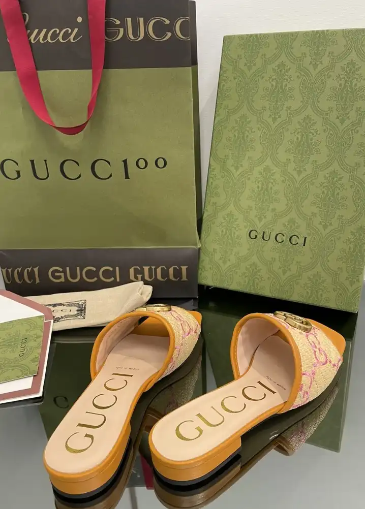 hype Gucci Slippers