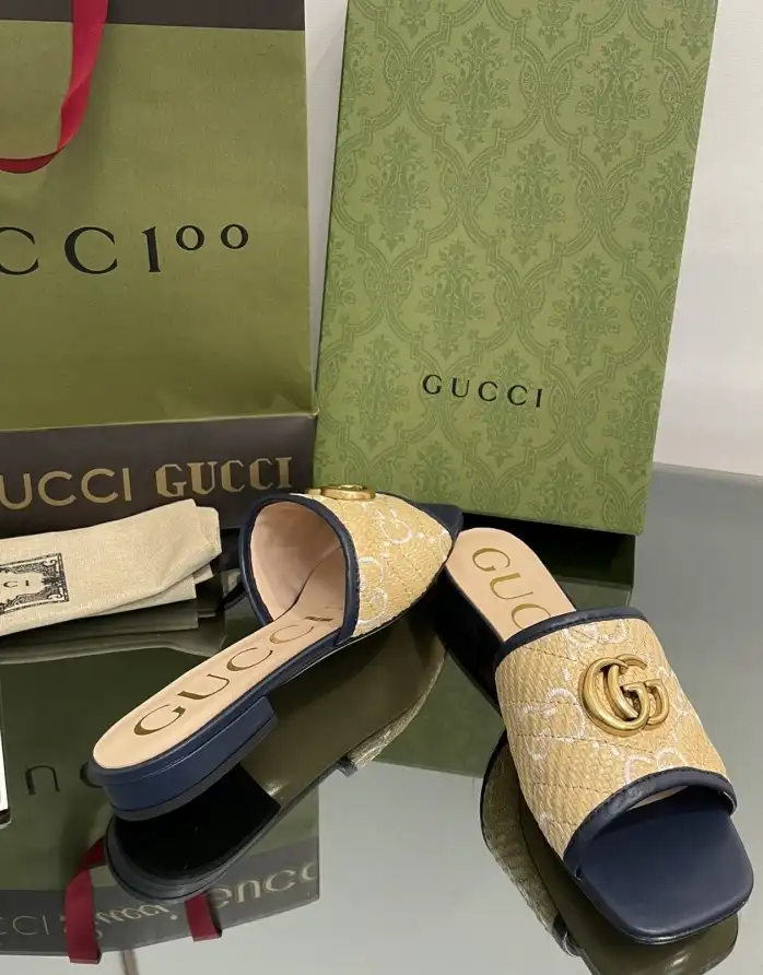 hype Gucci Slippers