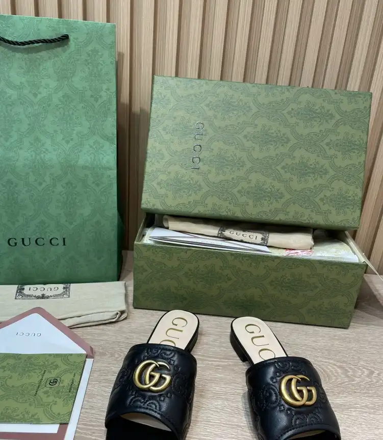 hype Gucci Slippers