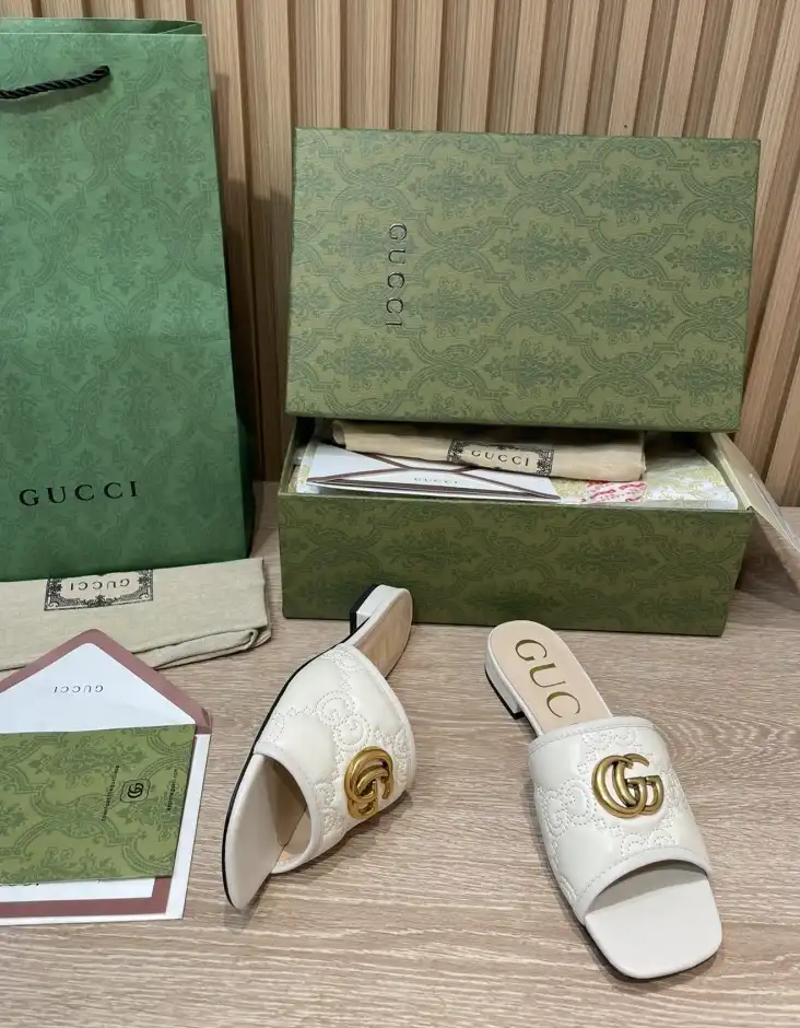 hype Gucci Slippers