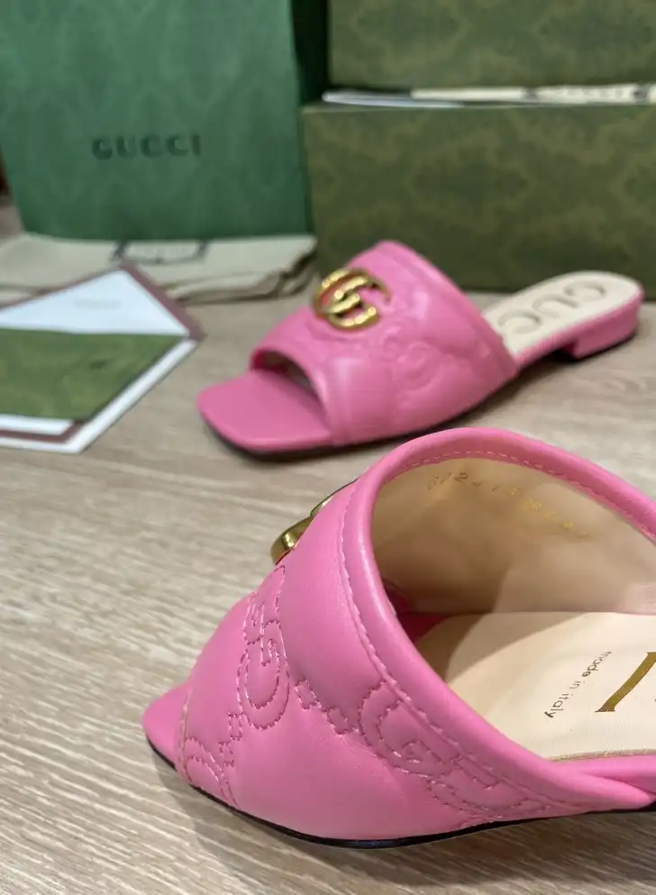 hype Gucci Slippers