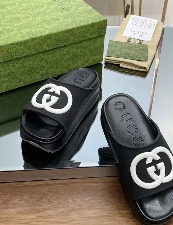 hype Gucci Slippers