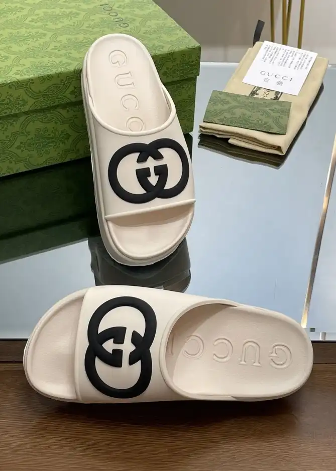 hype Gucci Slippers