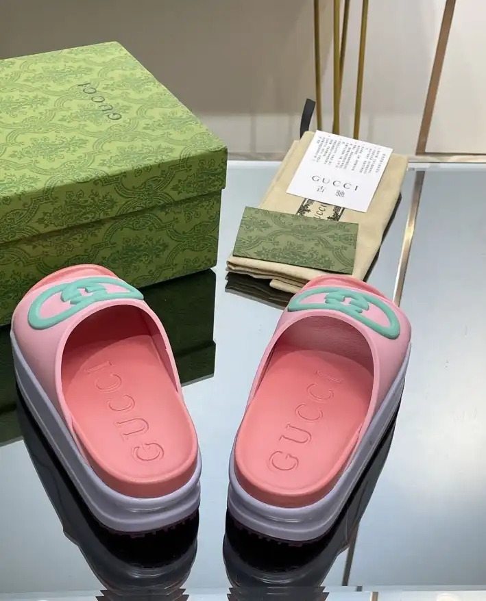 hype Gucci Slippers