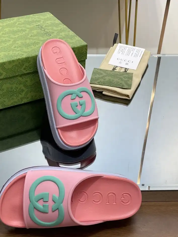 hype Gucci Slippers