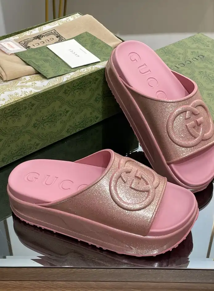 hype Gucci Slippers