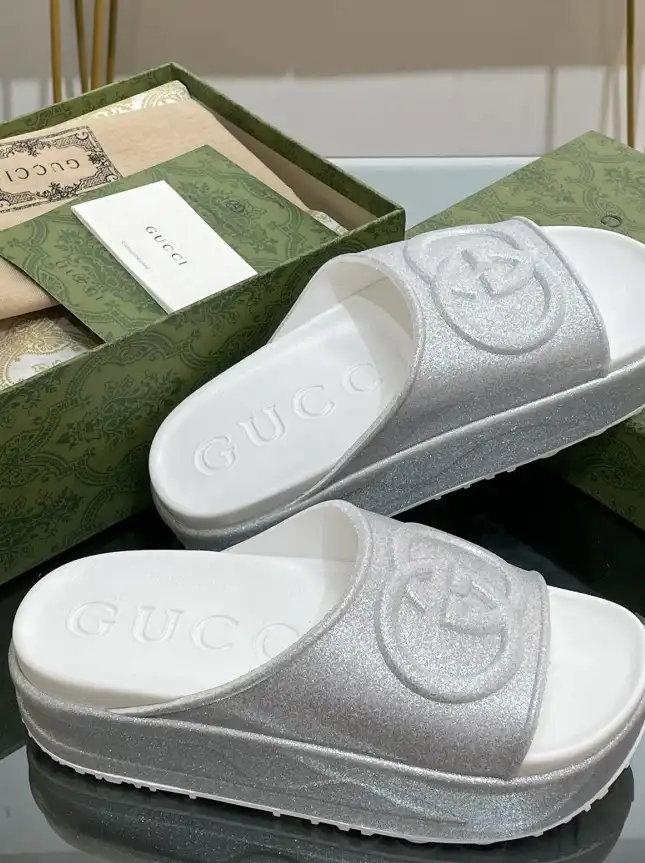 hype Gucci Slippers