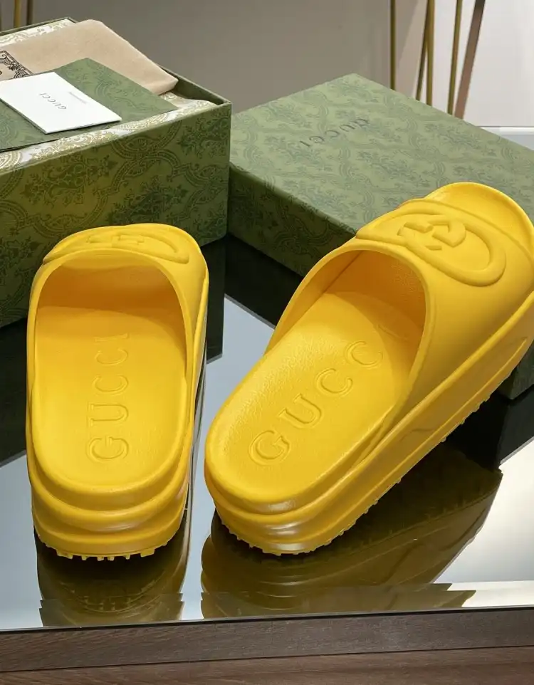 hype Gucci Slippers