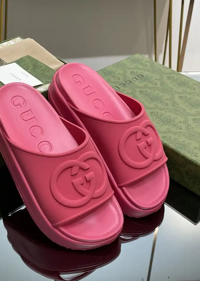 hype Gucci Slippers