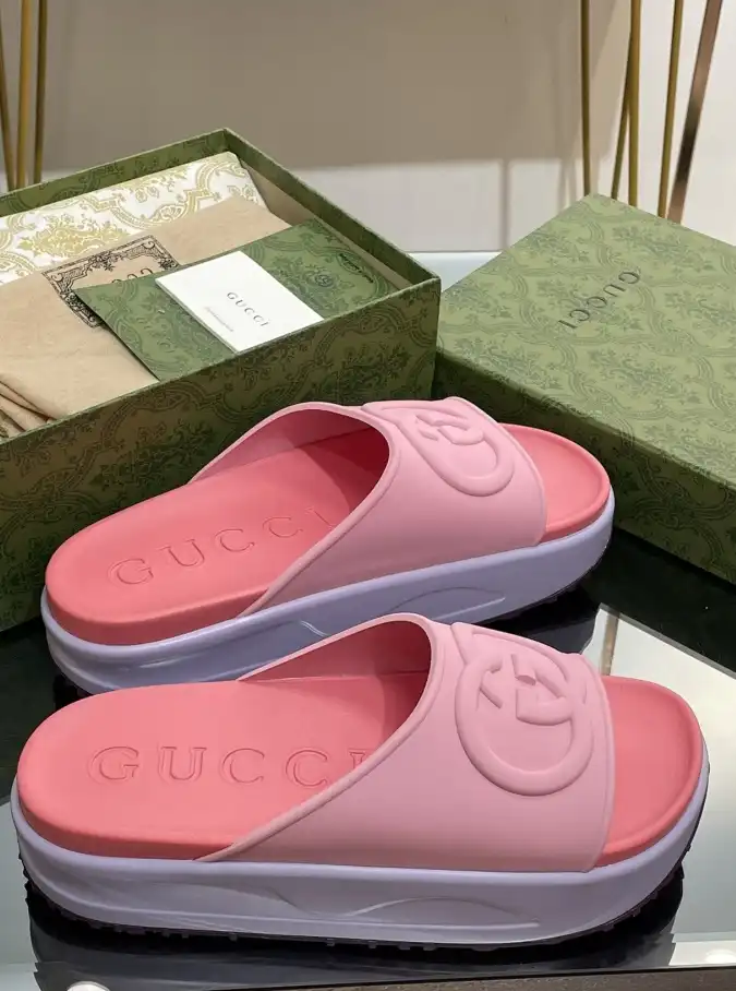 hype Gucci Slippers