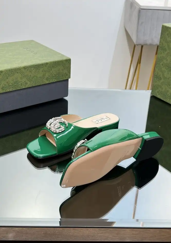 hype Gucci Slippers