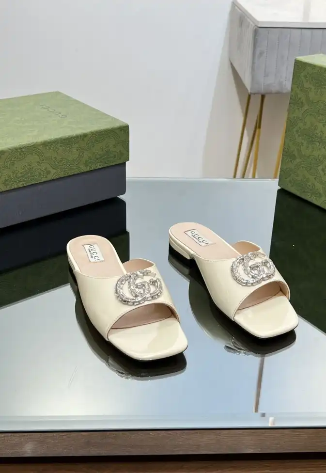 hype Gucci Slippers