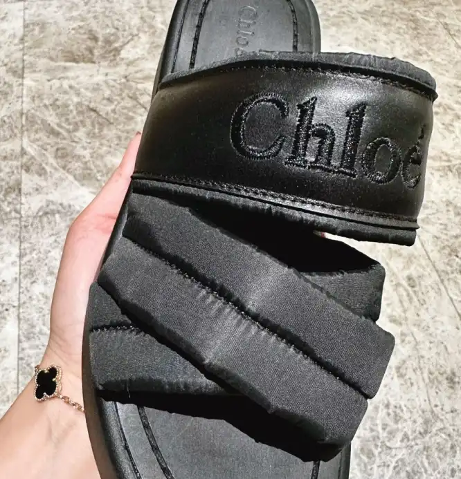 hype Chloe Slippers