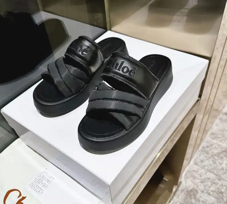 hype Chloe Slippers