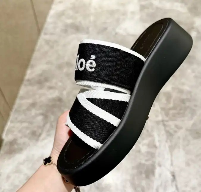 hype Chloe Slippers