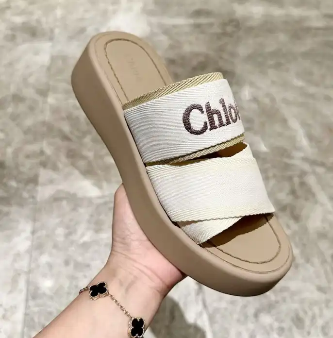 hype Chloe Slippers