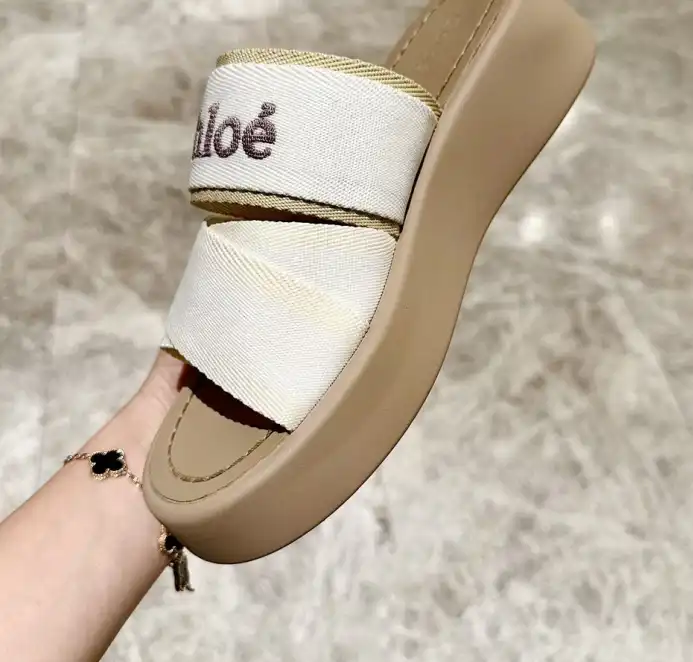 hype Chloe Slippers