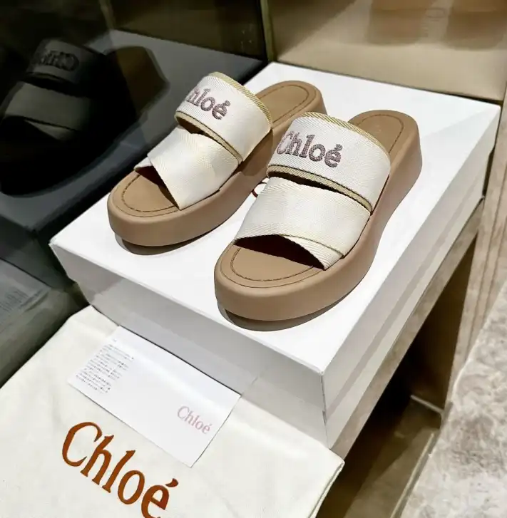 hype Chloe Slippers