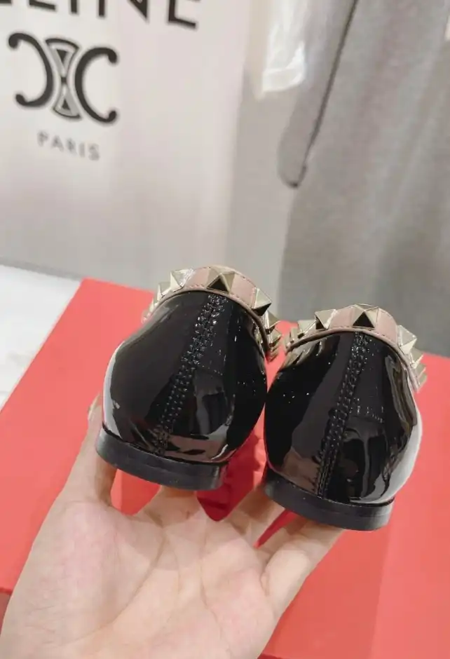 hype Valentino flat shoes