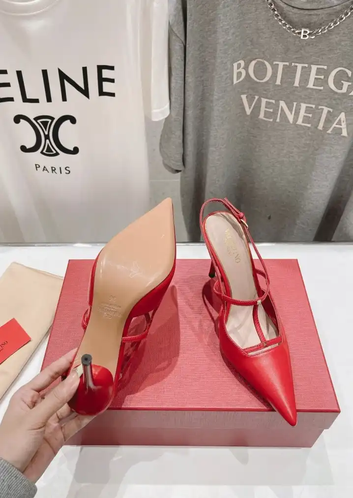 hype Valentino High Heels