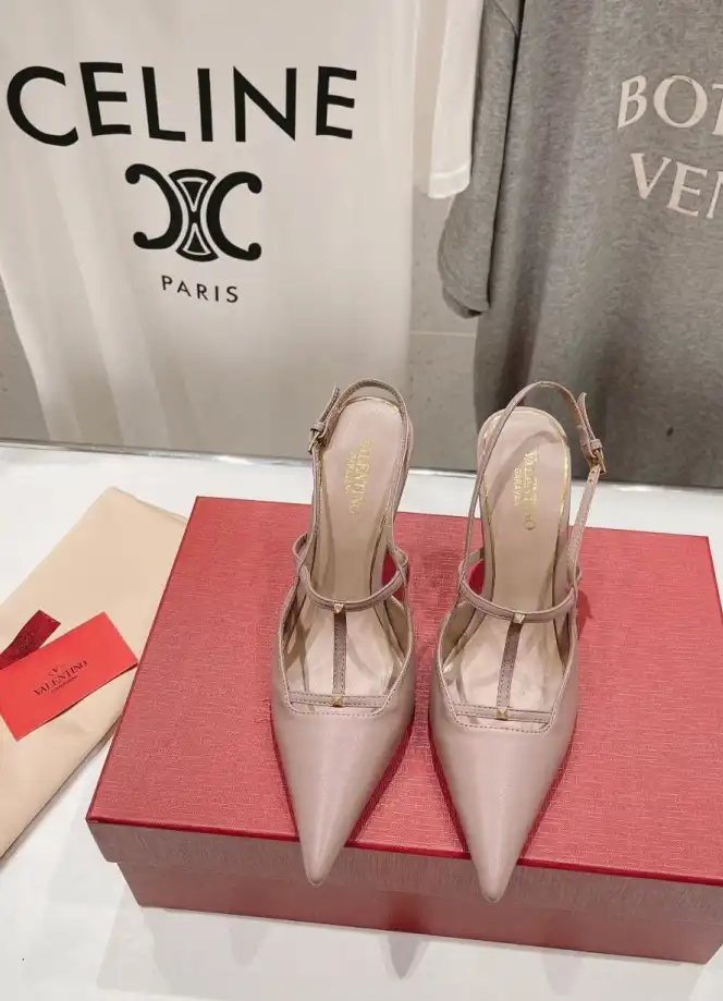 hype Valentino High Heels