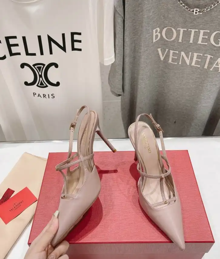 hype Valentino High Heels