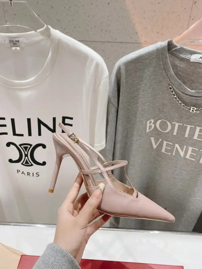 hype Valentino High Heels