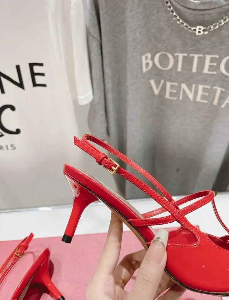 hype Valentino High Heels