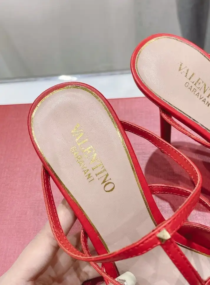 hype Valentino High Heels