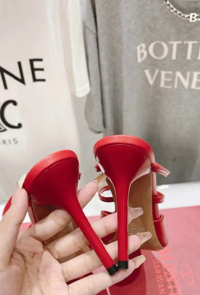 hype Valentino High Heels