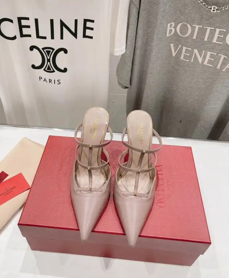 hype Valentino High Heels