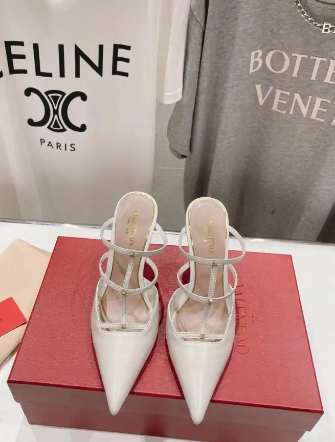 hype Valentino High Heels