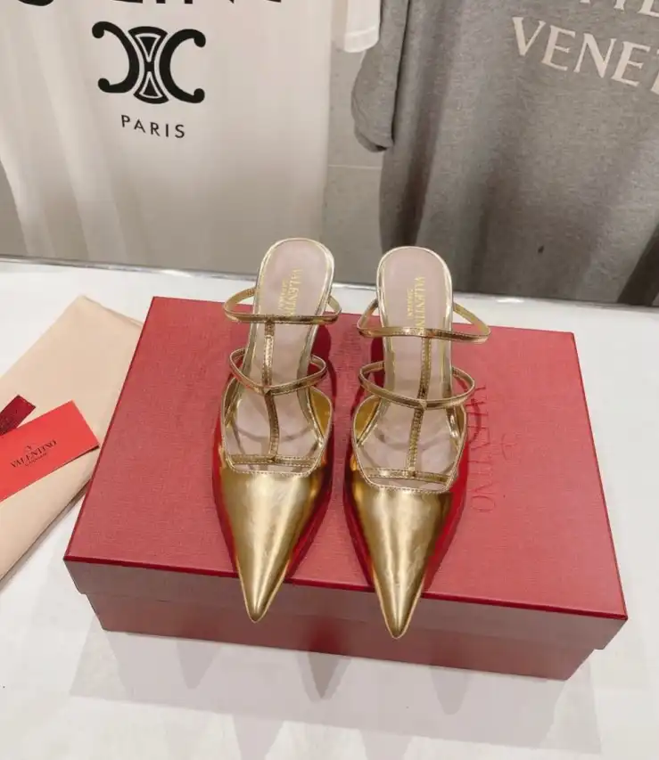 hype Valentino High Heels