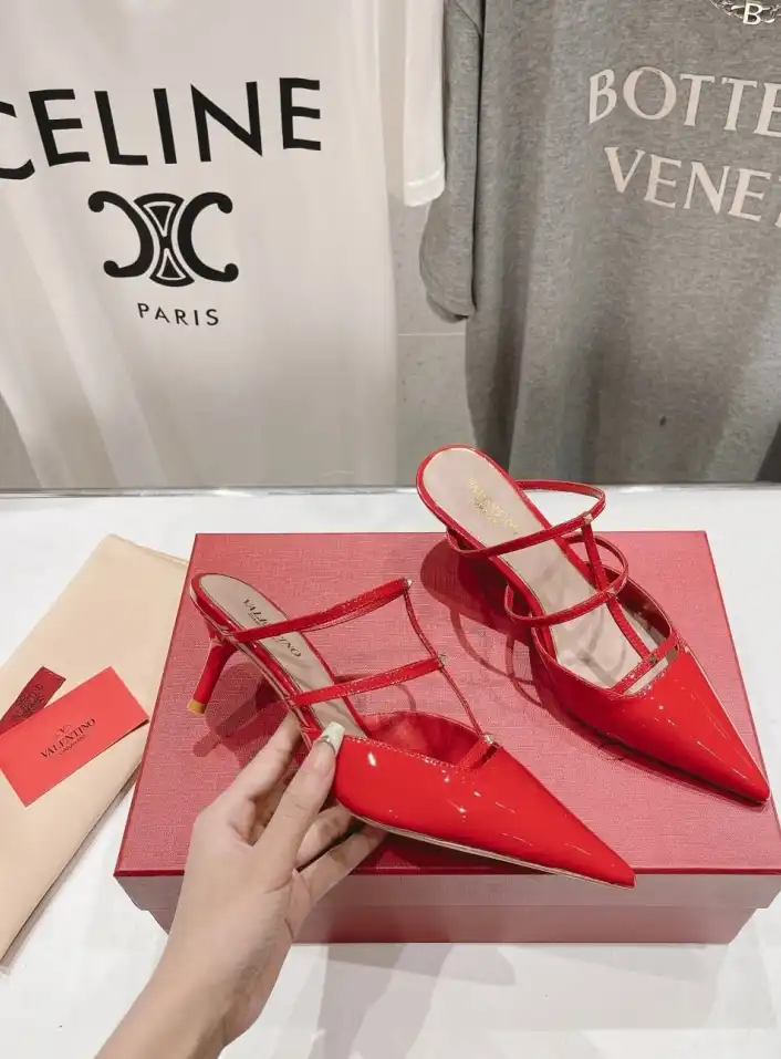 hype Valentino High Heels