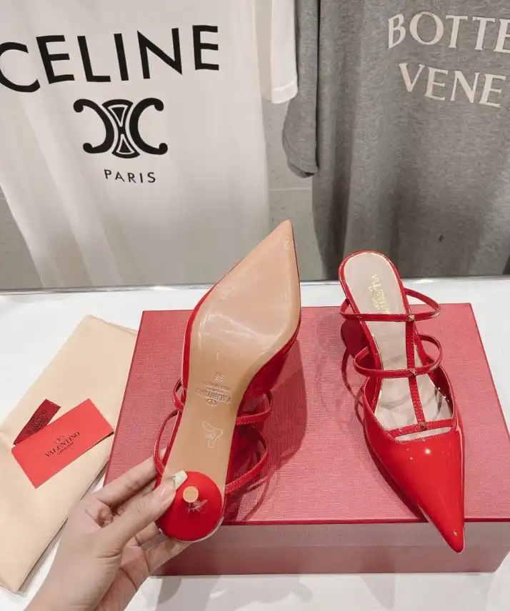 hype Valentino High Heels