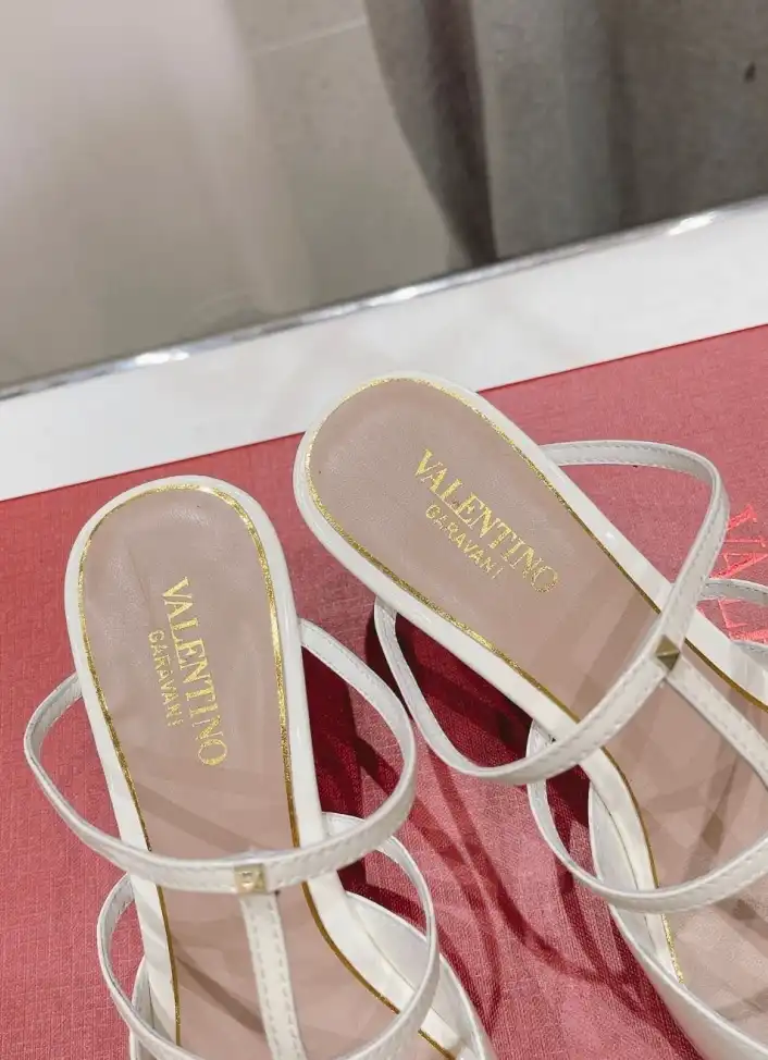 hype Valentino High Heels