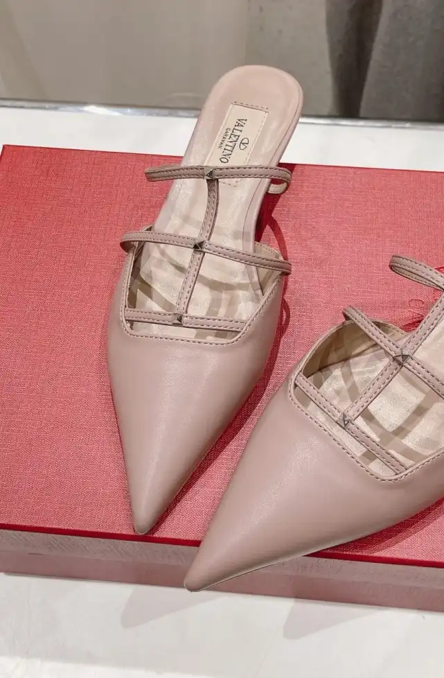 hype Valentino High Heels