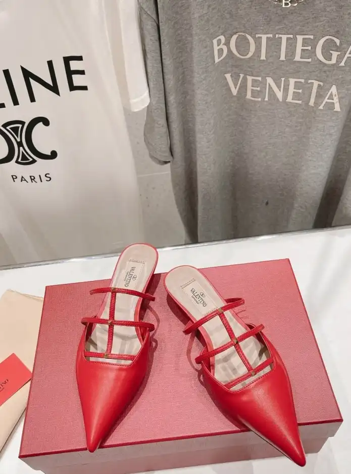 hype Valentino High Heels