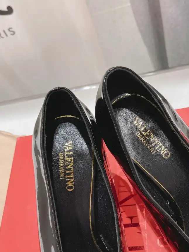 hype Valentino High Heels