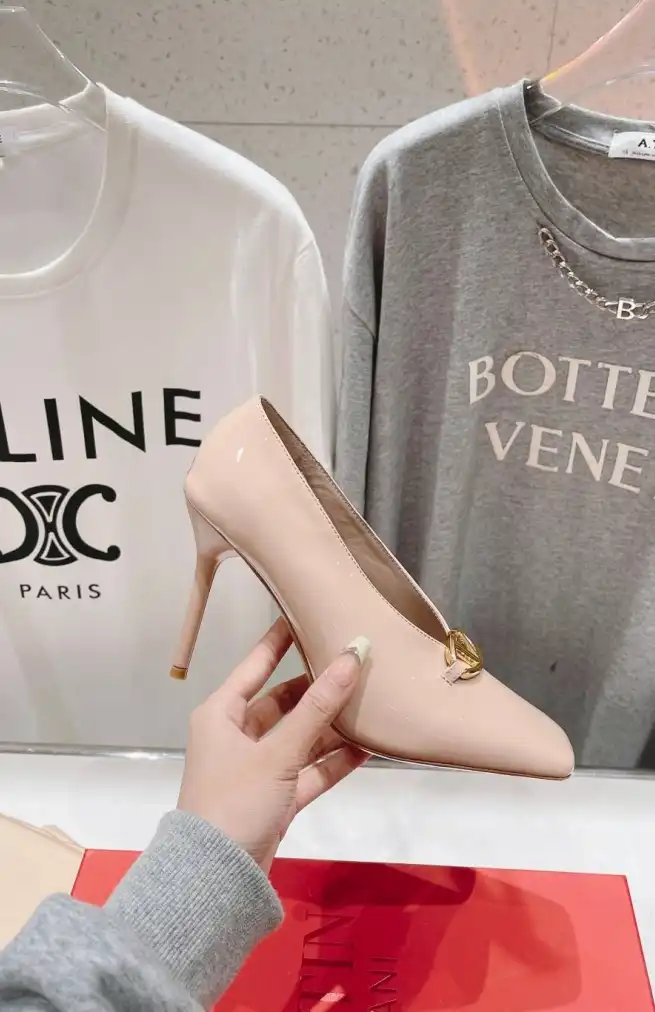 hype Valentino High Heels