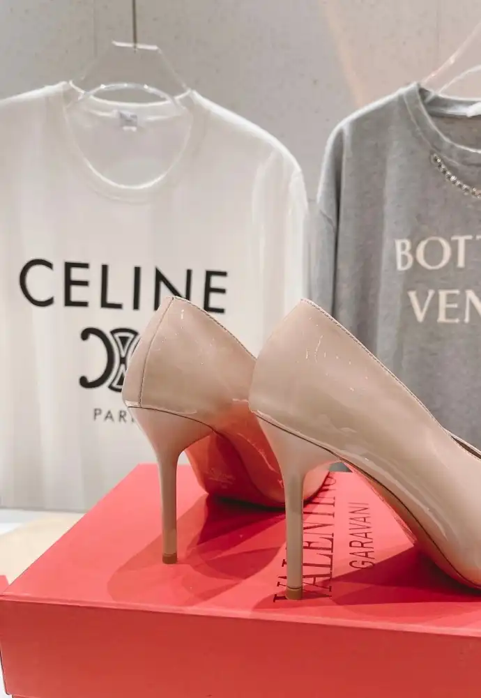 hype Valentino High Heels