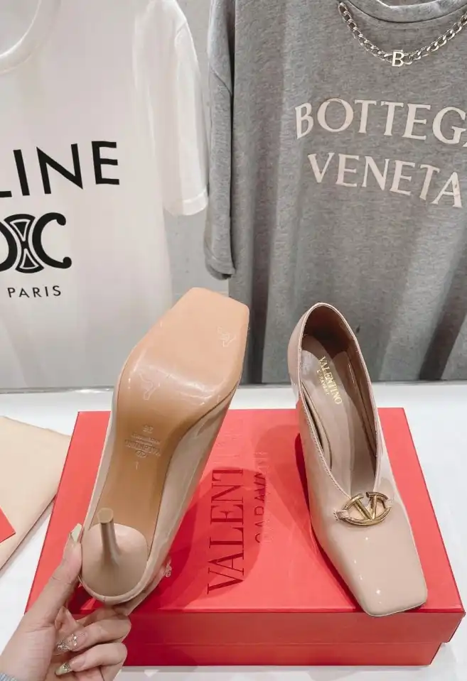 hype Valentino High Heels