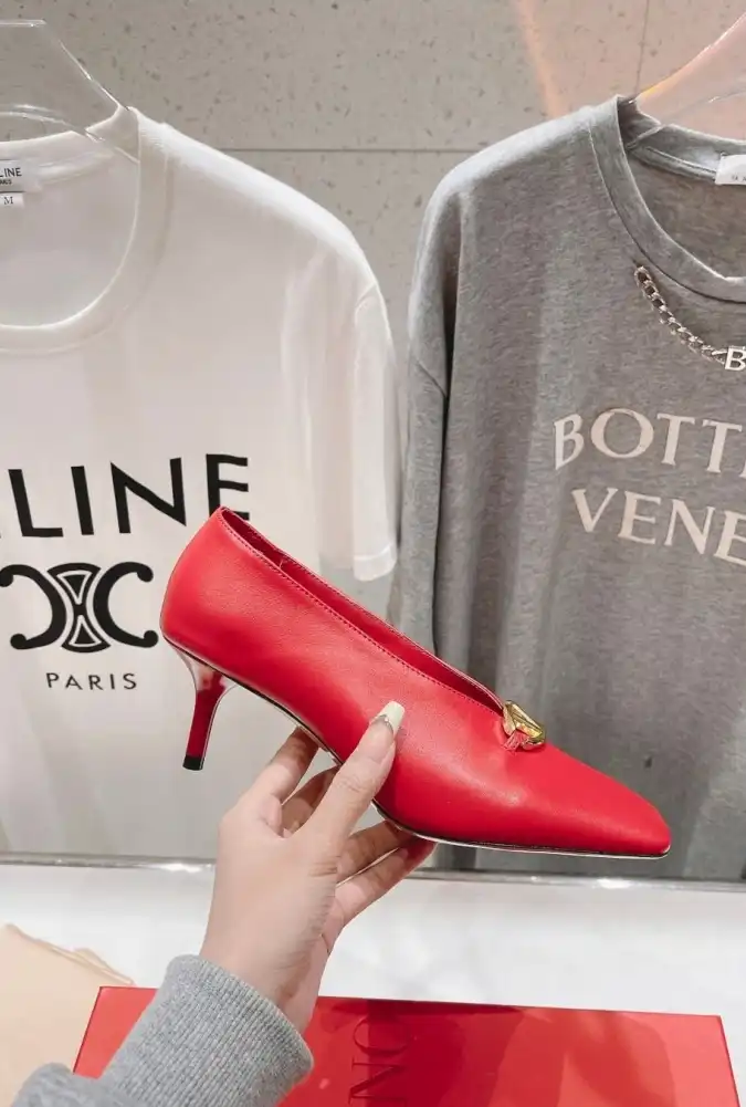 hype Valentino High Heels