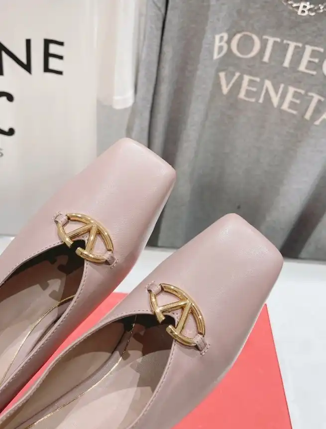 hype Valentino High Heels