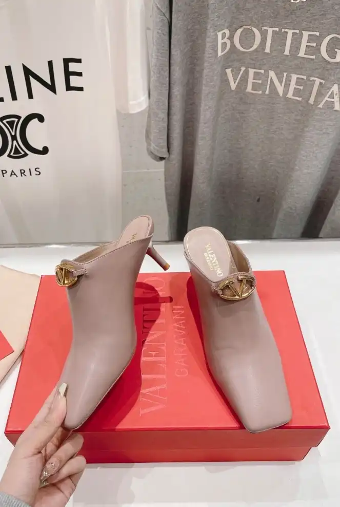 hype Valentino High Heels