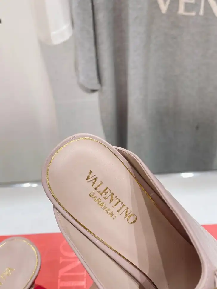 hype Valentino High Heels