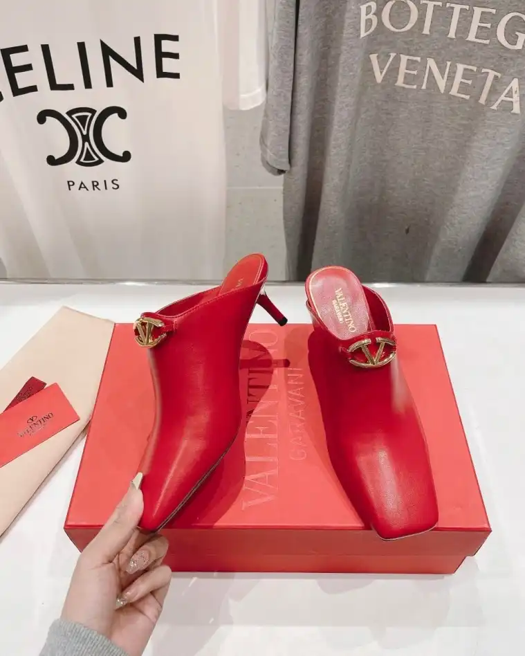 hype Valentino High Heels