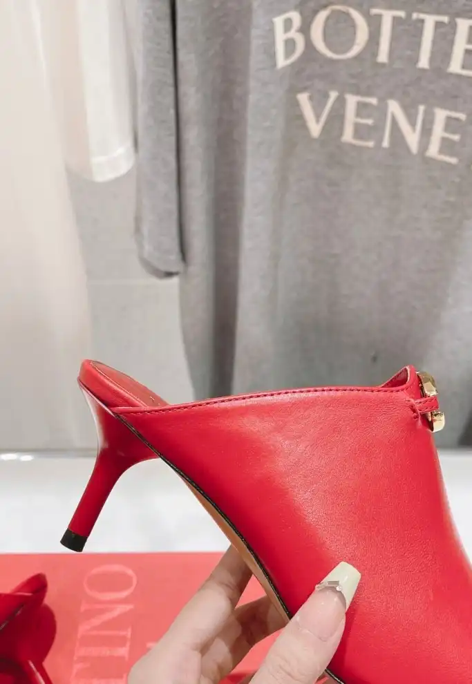 hype Valentino High Heels